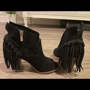 Marc Fisher Black peep toe fringe bootie